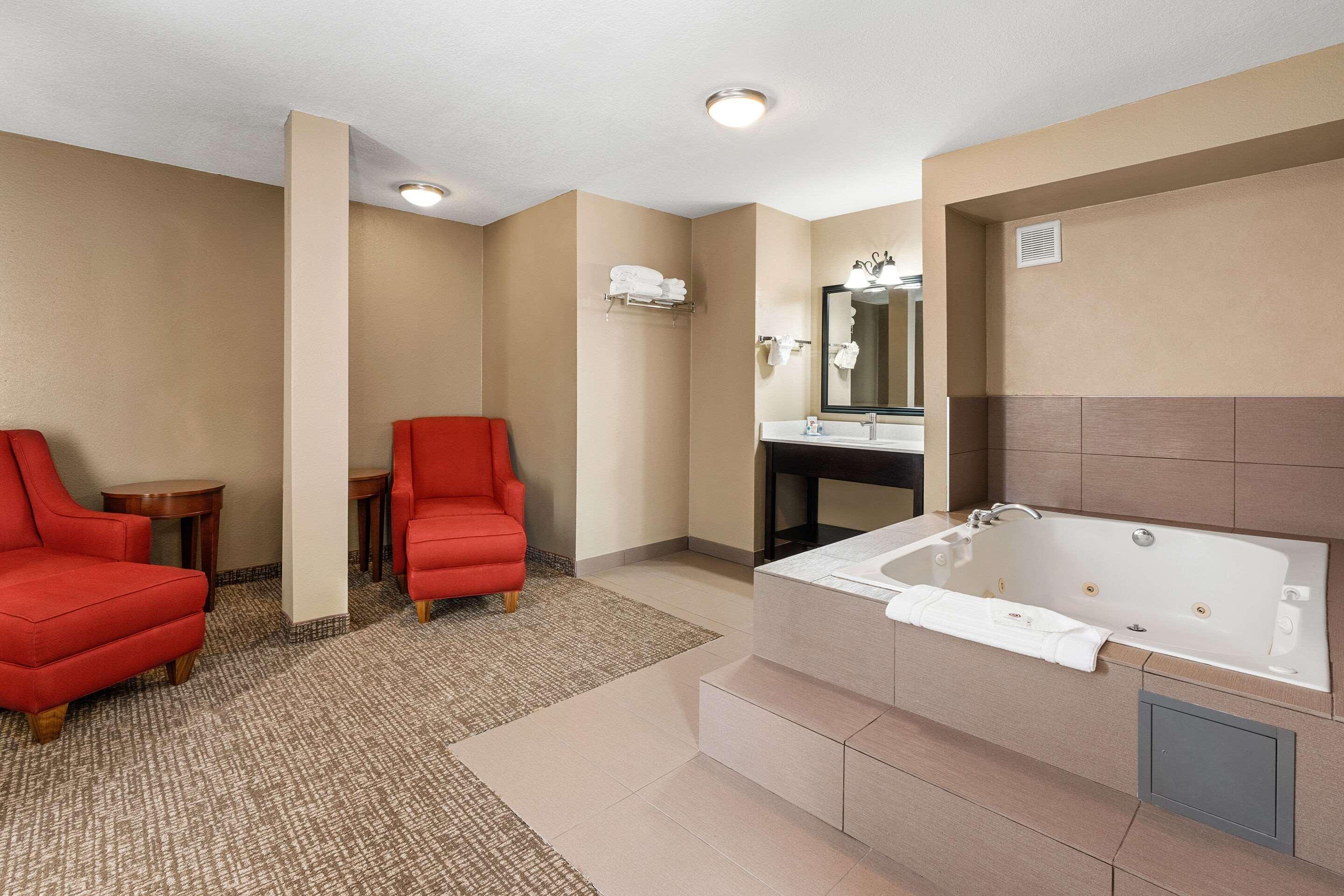 Comfort Inn & Suites Vancouver Downtown City Center Екстер'єр фото