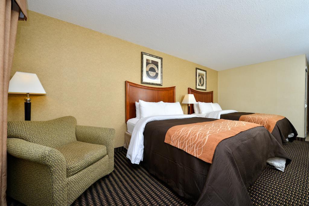 Comfort Inn & Suites Vancouver Downtown City Center Екстер'єр фото