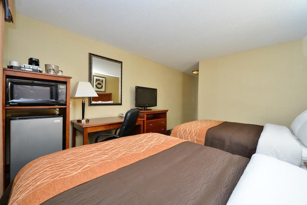 Comfort Inn & Suites Vancouver Downtown City Center Екстер'єр фото