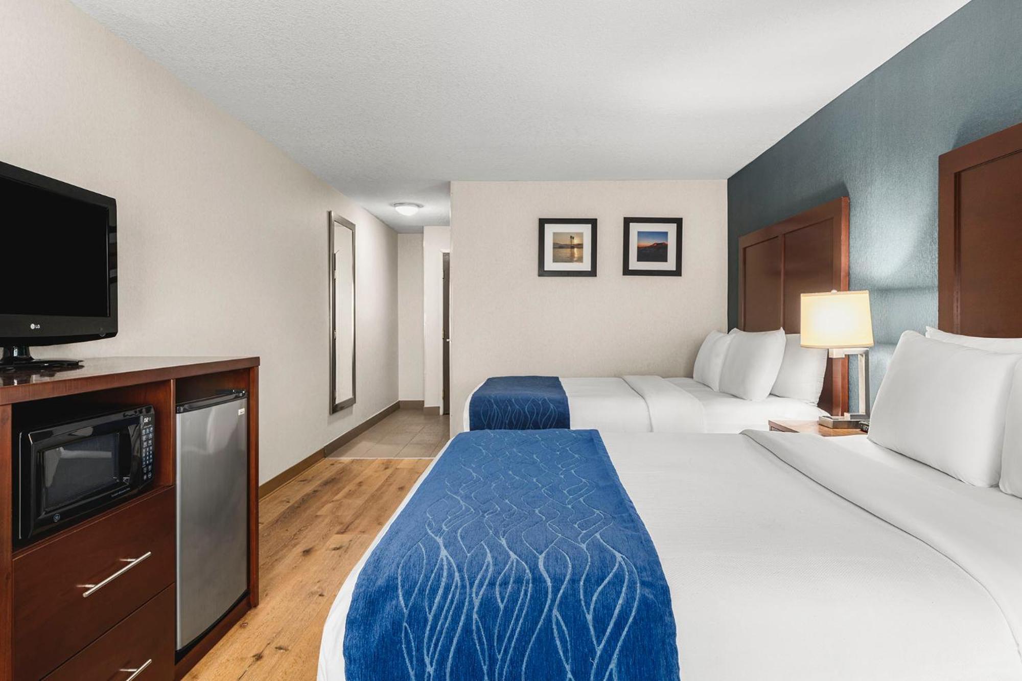 Comfort Inn & Suites Vancouver Downtown City Center Екстер'єр фото